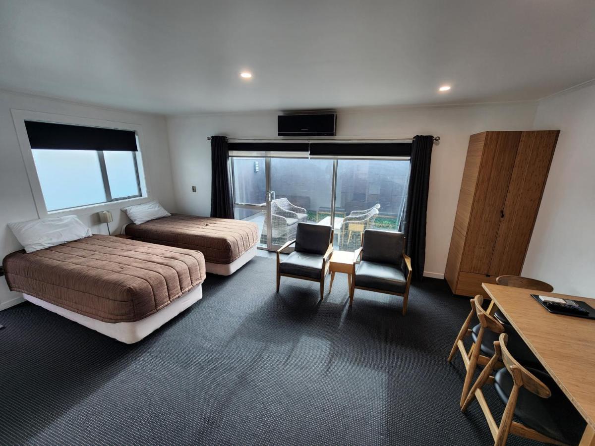 Motel The Strand