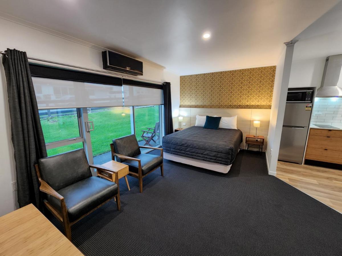 Motel The Strand 4*